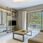 G.living 365 Apartment *