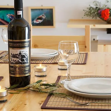 G.living 365 アパート Agia Efimia