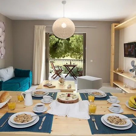G.living 365 * Agia Efimia
