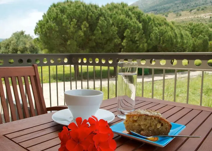 吉利365公寓酒店 *