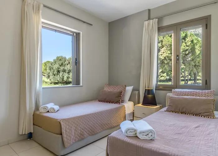 吉利365公寓酒店 Agia Efimia